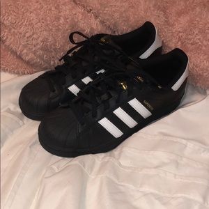 Black Adidas Superstars Size 6 Great Condition